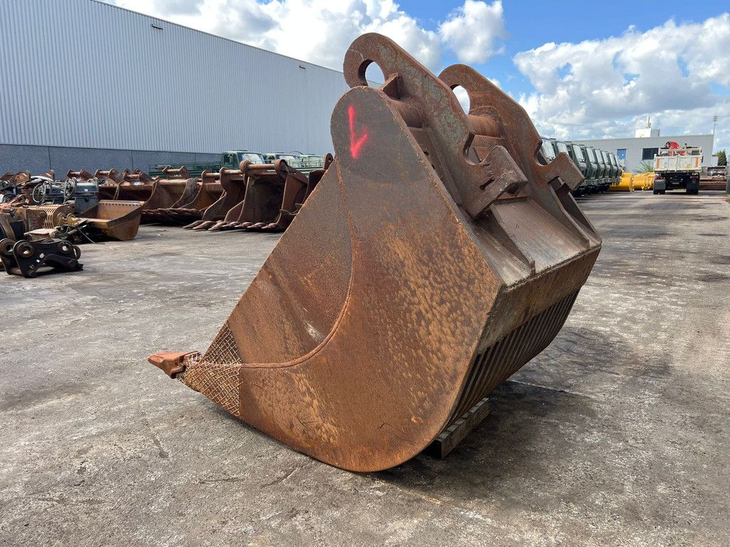 Verachtert Skeleton bucket CW55