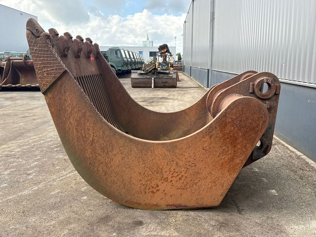 Caterpillar Skeletonbucket Caterpillar 374