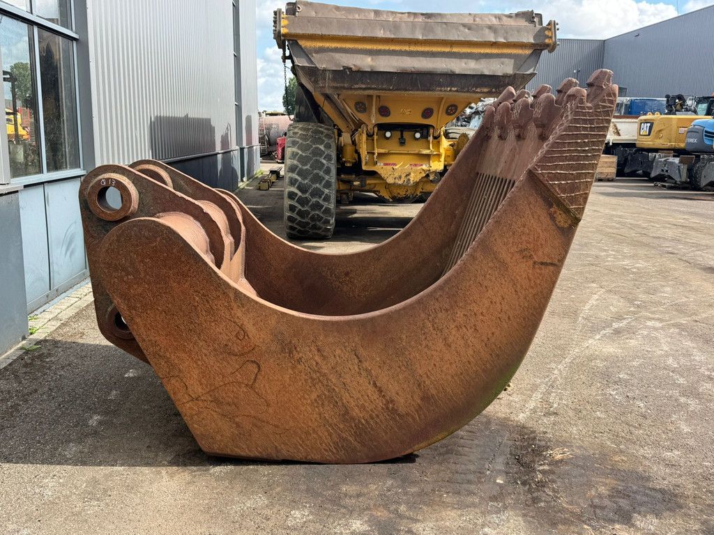 Caterpillar Skeletonbucket Caterpillar 374