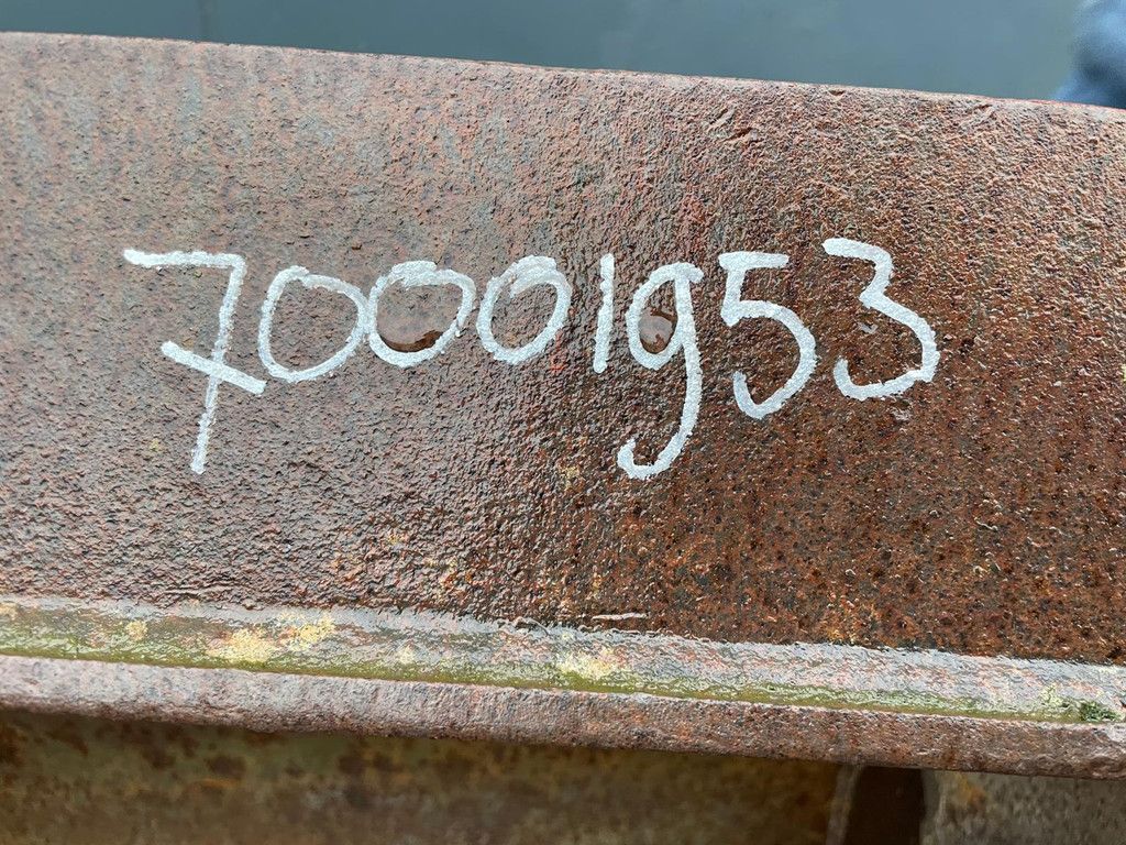 Tilting bucket CW-40