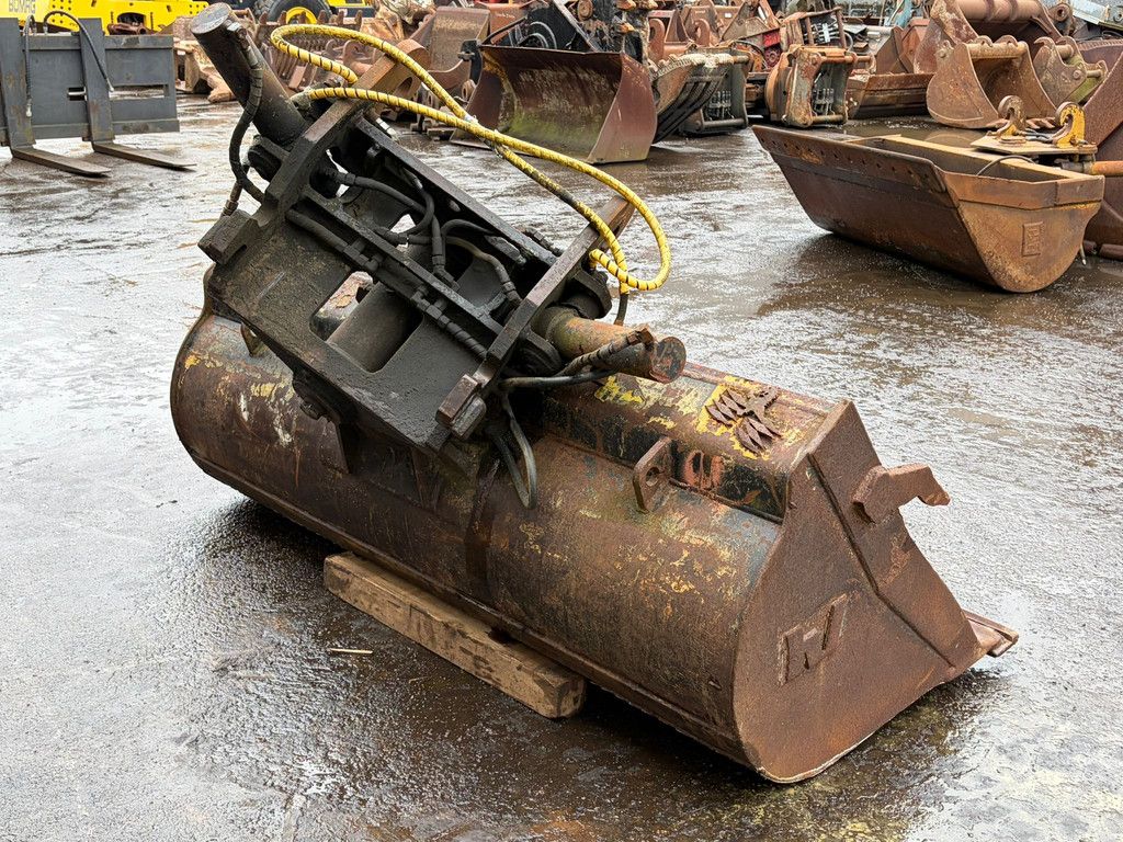 Verachtert tilting bucket CW-40 bucket width: 2400mm