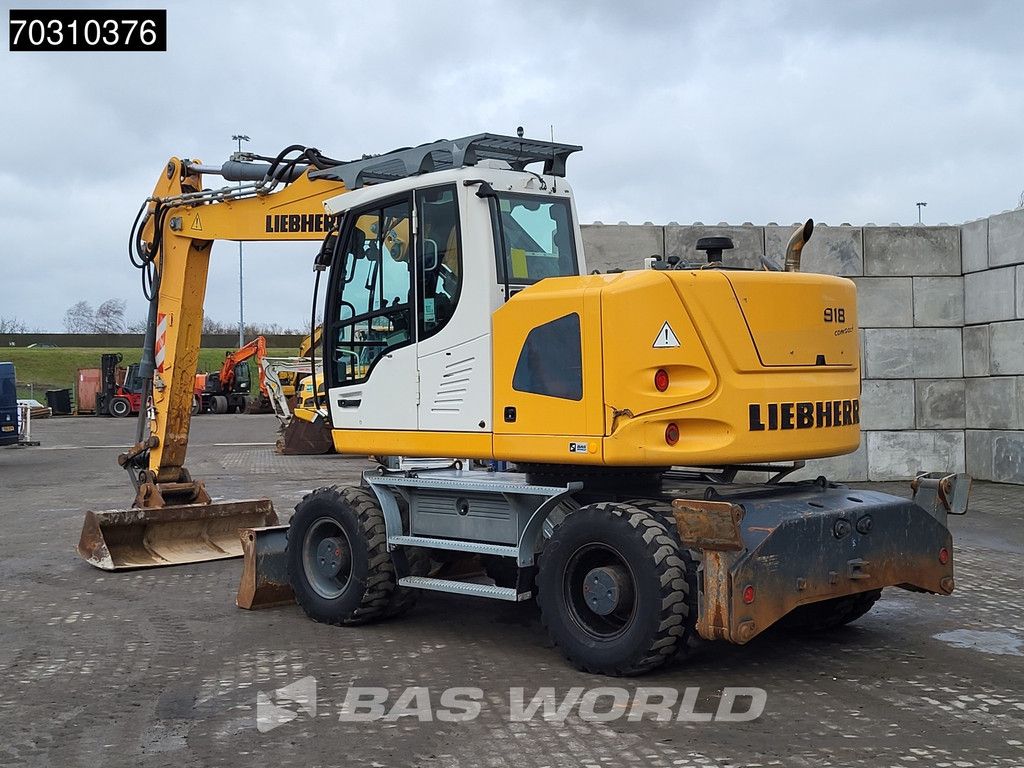 Liebherr A918 Compact