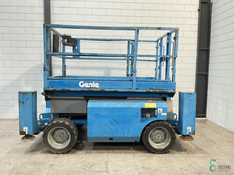 Scissor lift Genie GS-2668RT 2007
