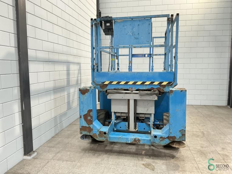 Scissor lift Genie GS-2668RT 2007