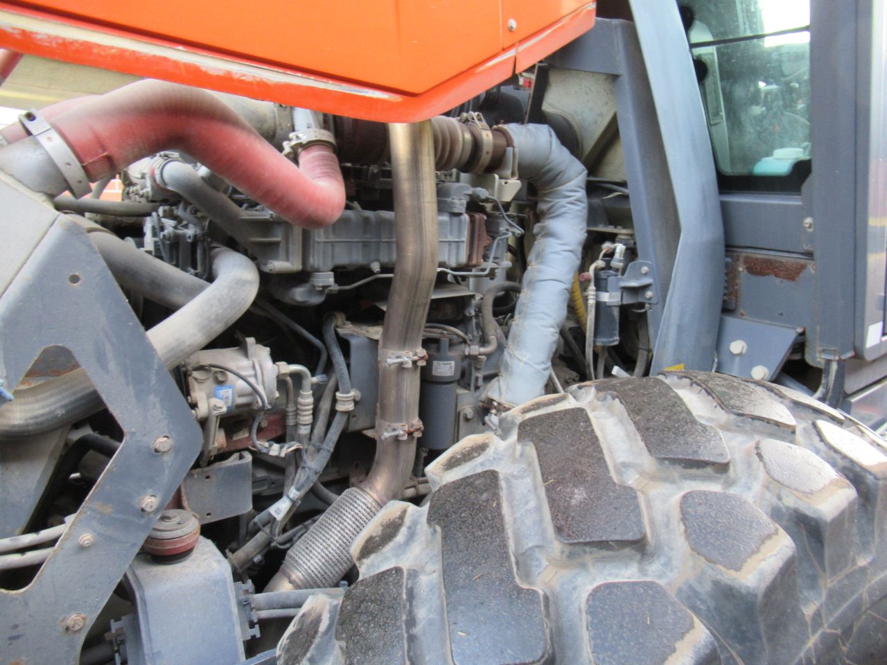 Hamm h13i wals met extra trilplaten achter