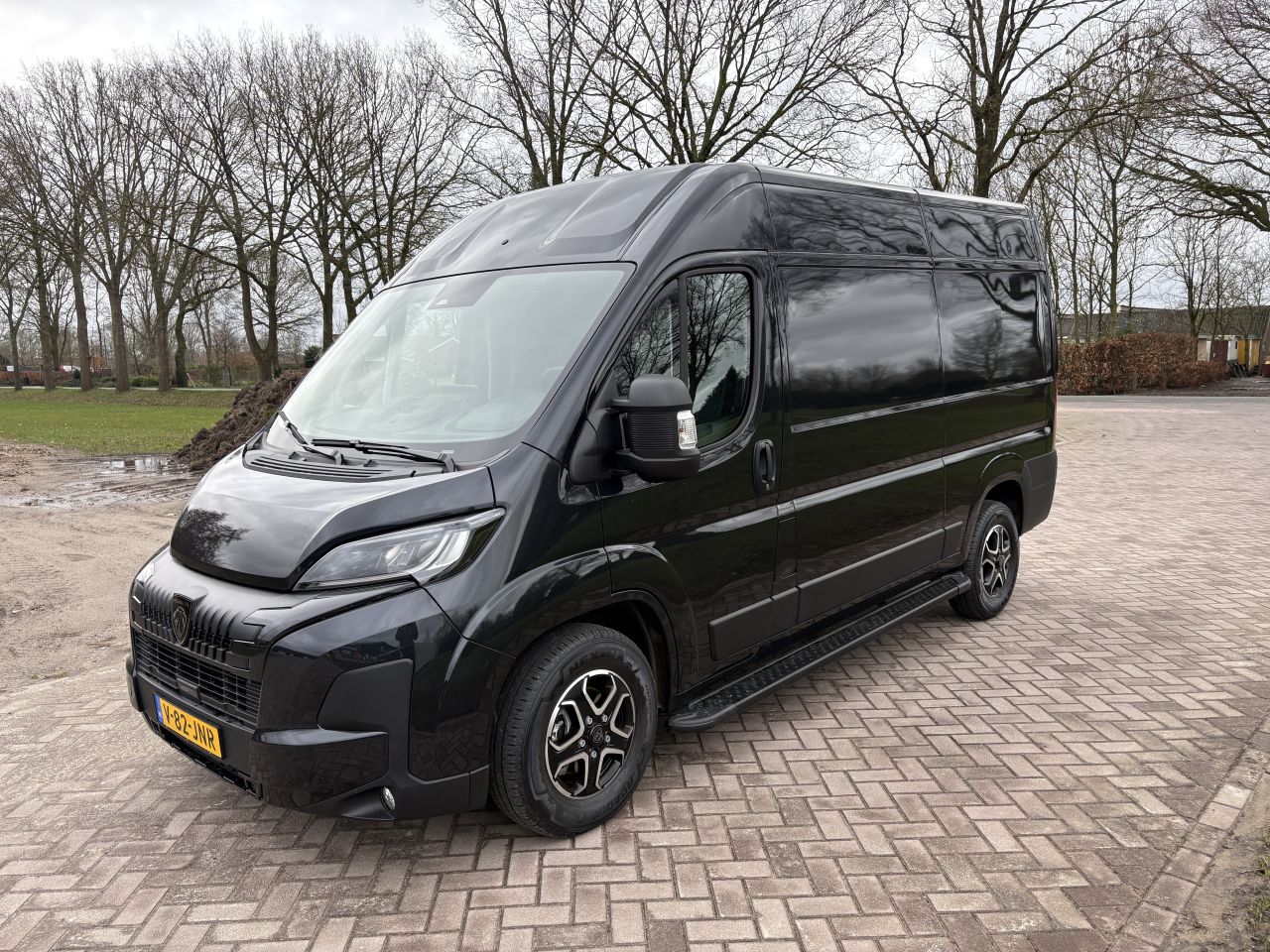 PEUGEOT BOXER 2.2 BlueHDi 140pk | L2H2 3.5t | Automaat |