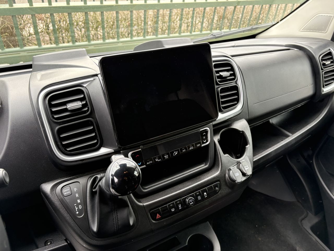 PEUGEOT BOXER 2.2 BlueHDi 140pk | L2H2 3.5t | Automaat |