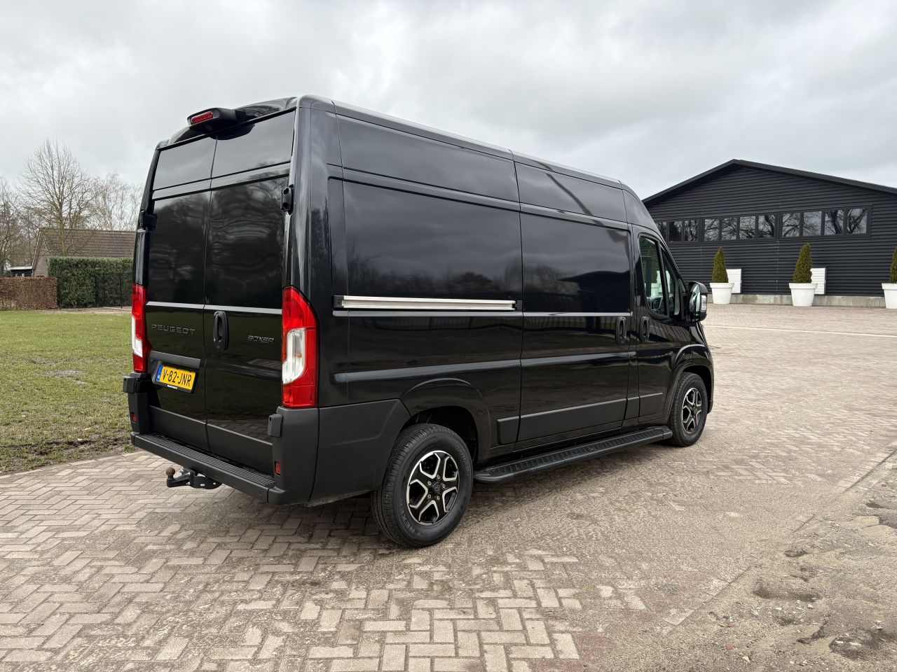 PEUGEOT BOXER 2.2 BlueHDi 140pk | L2H2 3.5t | Automaat |