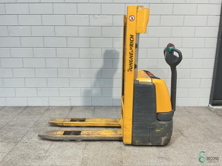 Stackers Electric Jungheinrich EJC 112 2013