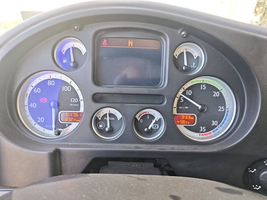 Hooklift system Truck DAF LF55.250 Diesel