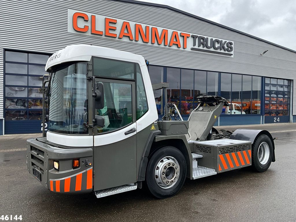 Terberg DT 223 Terminal Trekker