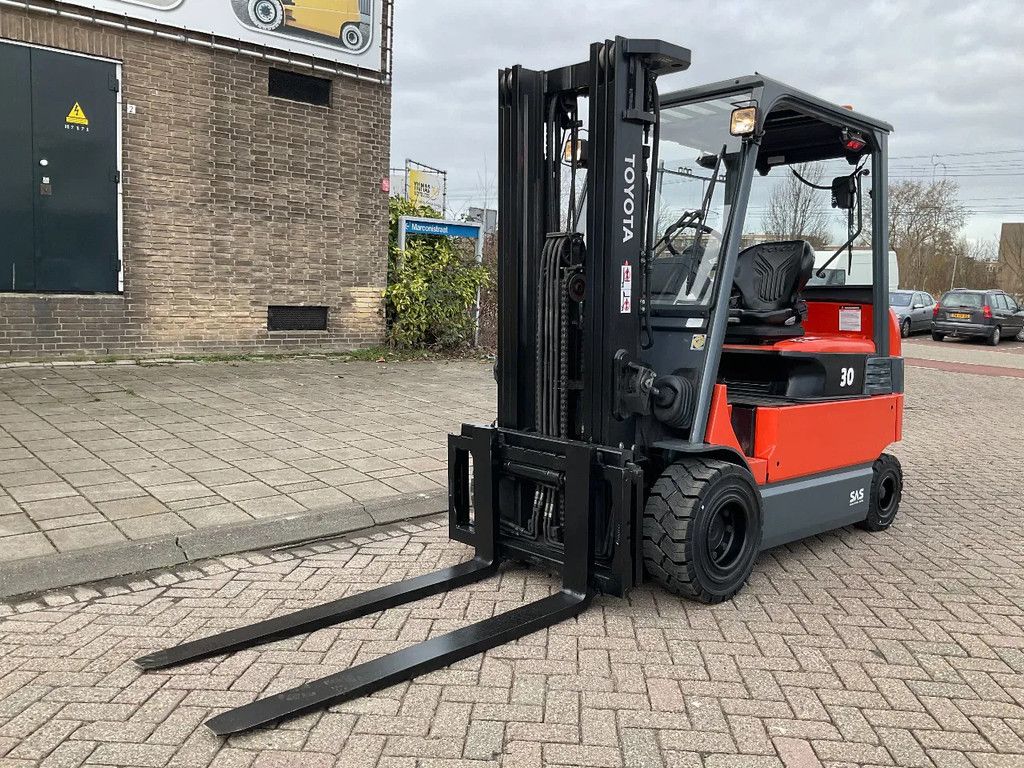 Toyota 7FBMF30 3000KG 4.70METER HEFTRUCK