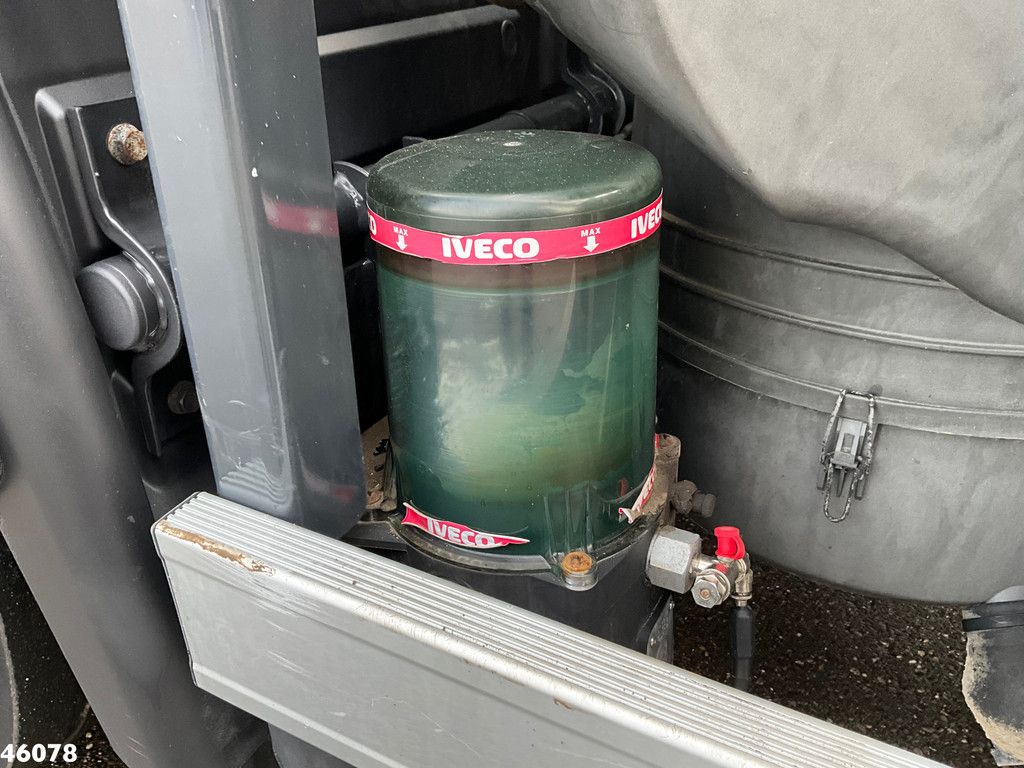 Iveco Stralis AD260SY Euro 6 MKG 15 Tonmeter laadkraan Just 72.311 km!