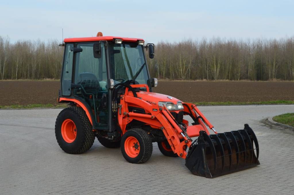 Kubota B2230 HST, Cabine, Compacttractor/Minitractor