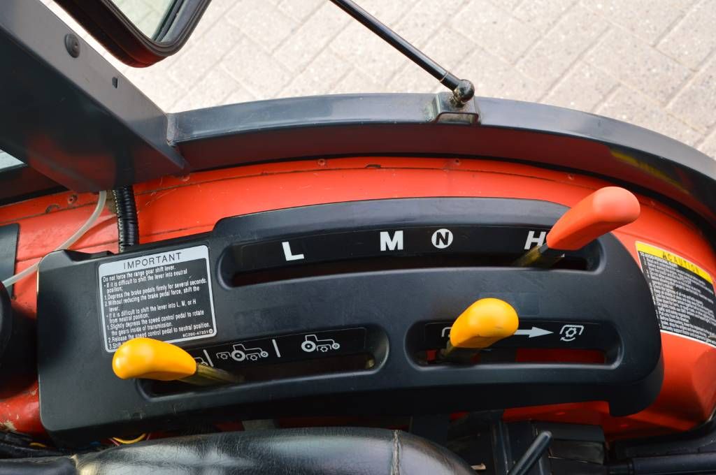 Kubota B2230 HST, Cabine, Compacttractor/Minitractor