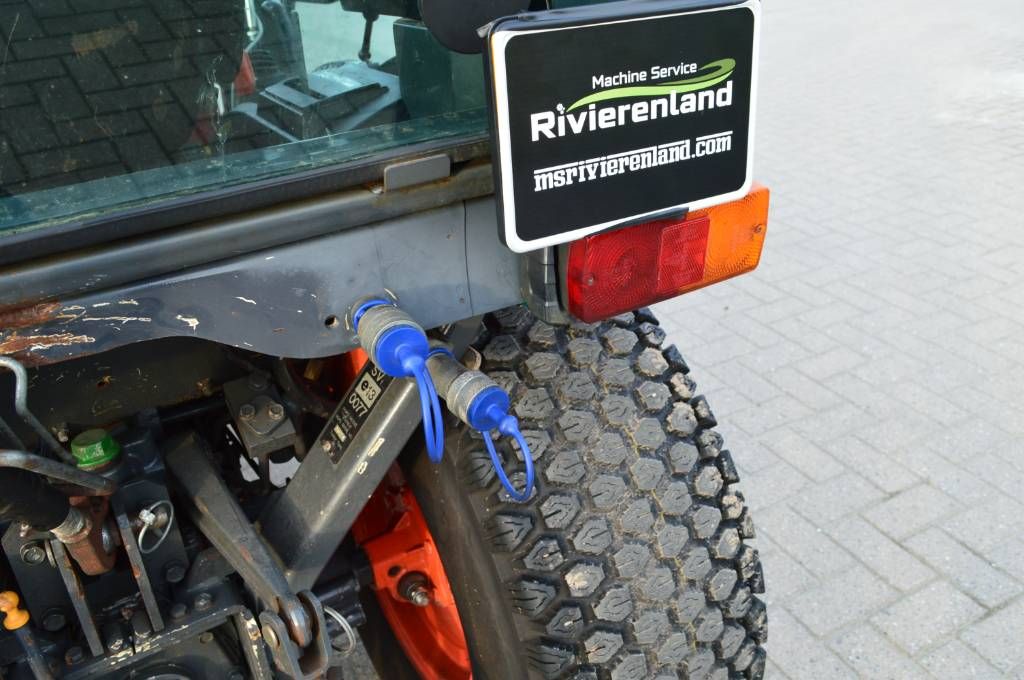 Kubota B2230 HST, Cabine, Compacttractor/Minitractor