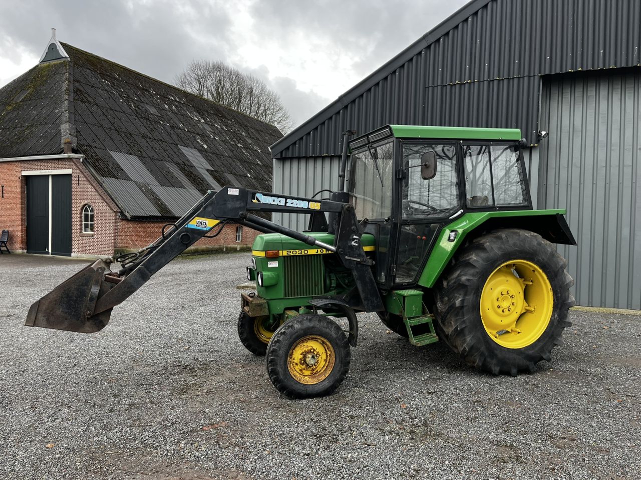 John Deere 2030 met voorlader