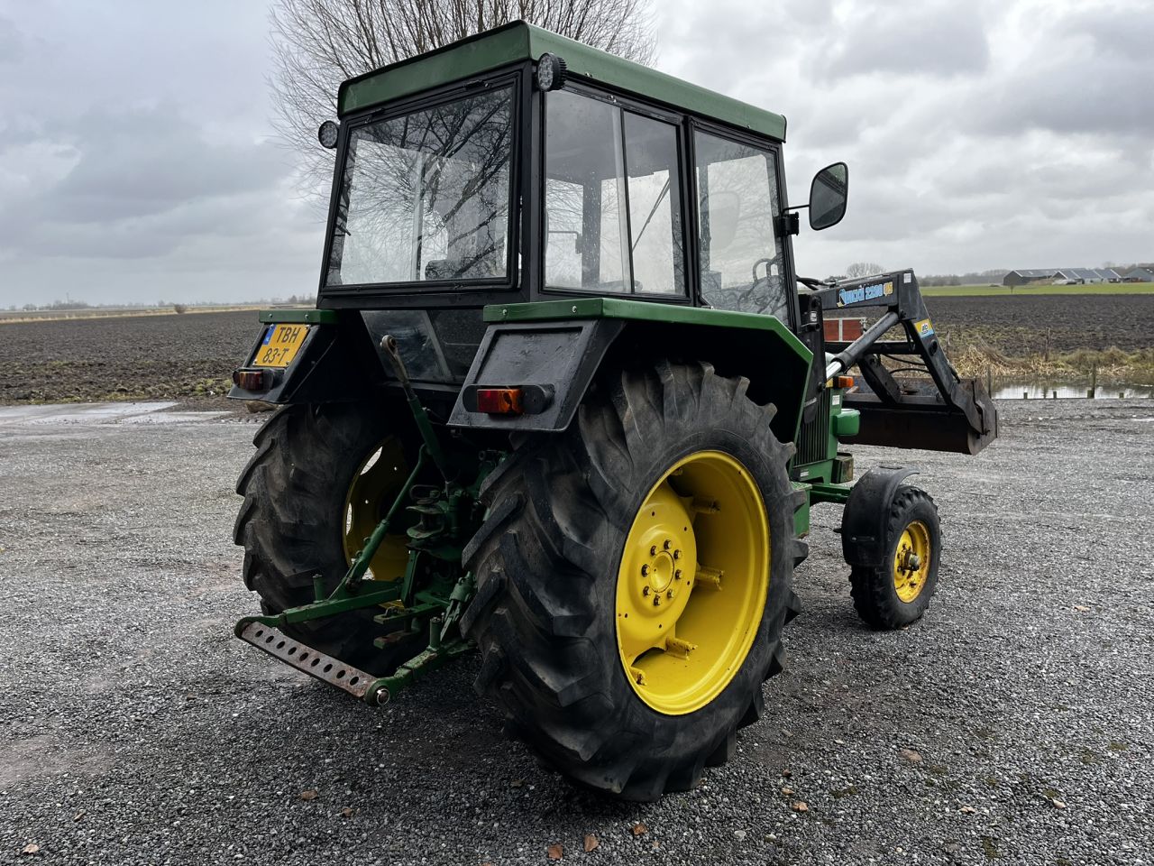 John Deere 2030 met voorlader