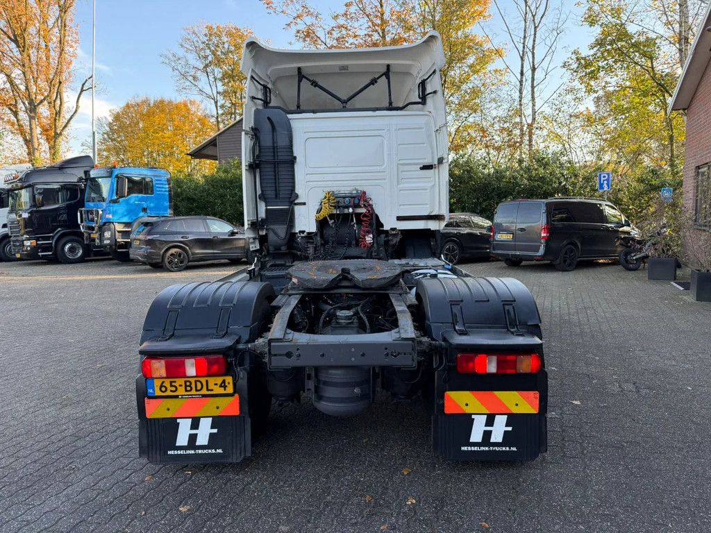 Volvo FM 330 Slaapcabine Side skirts NL Truck