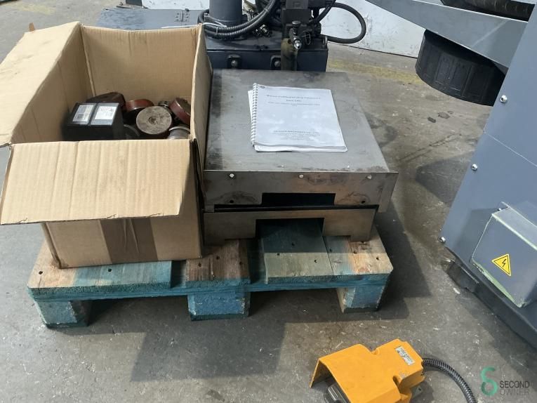 Fräsmaschinen Ho Chun HU-1250AH 2015