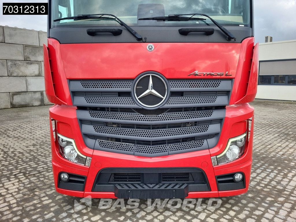 Mercedes Actros 1842 4X2 BigSpace Mega 2x Tanks Euro 6