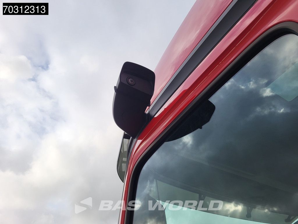 Mercedes Actros 1842 4X2 BigSpace Mega 2x Tanks Euro 6