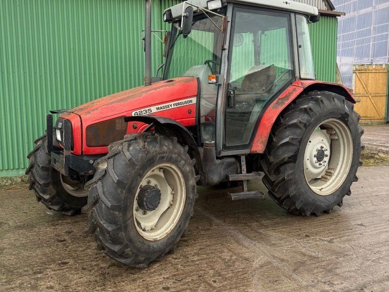 Massey Ferguson 4235 A