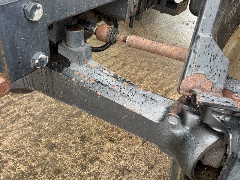 Massey Ferguson 4235 A