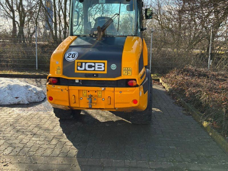 JCB 407