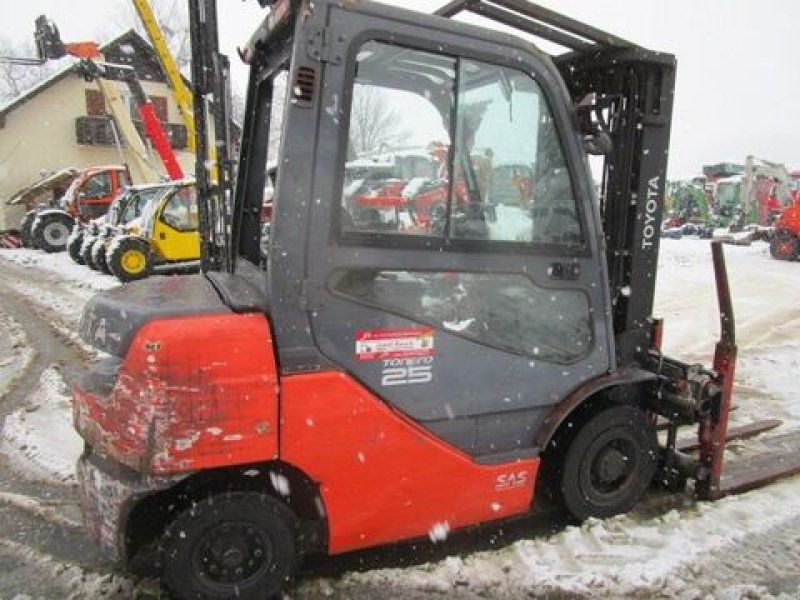 Toyota 8FDF25 Tripl 4,7mZinkenversteller+Seitensc