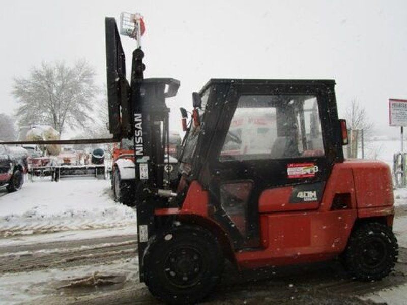 Nissan 4 Ton.-Tripl-FH 4,5m + Seitenschieber