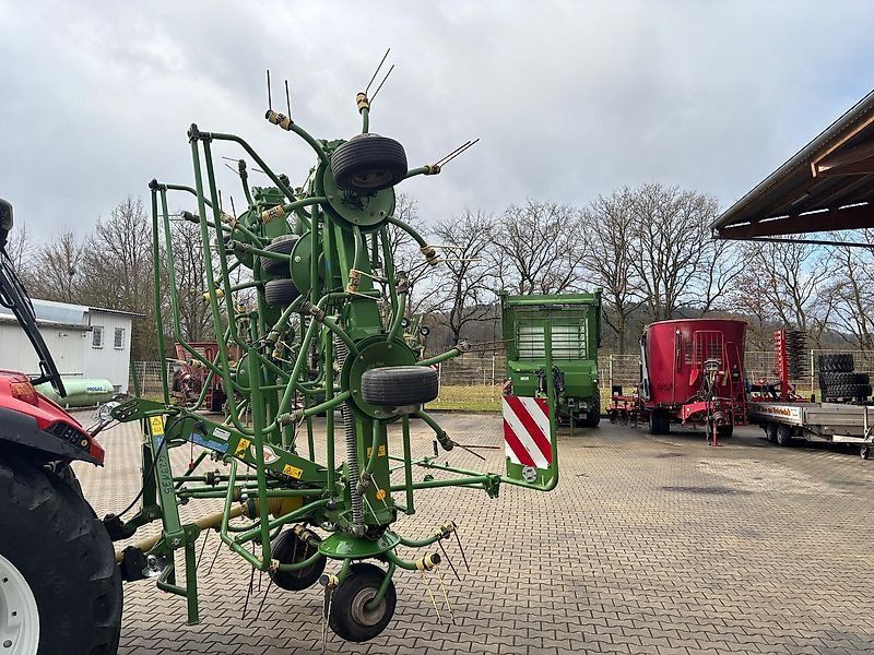 Krone Kreiselzettwender KW 8.82/8