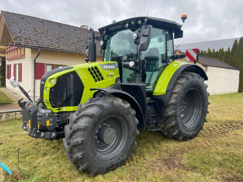 Claas Arion 570, Sondermodell *Night-Edition*, Vorführmaschine Vollaus