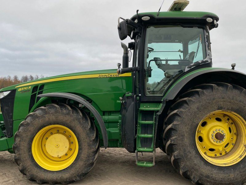 John Deere 8370R