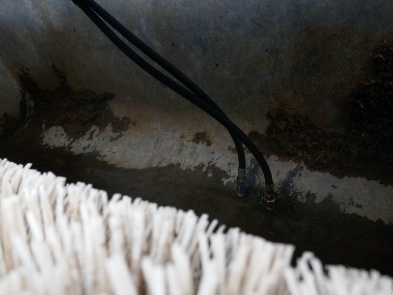 Fliegl mit Schwergutschaufel 2m