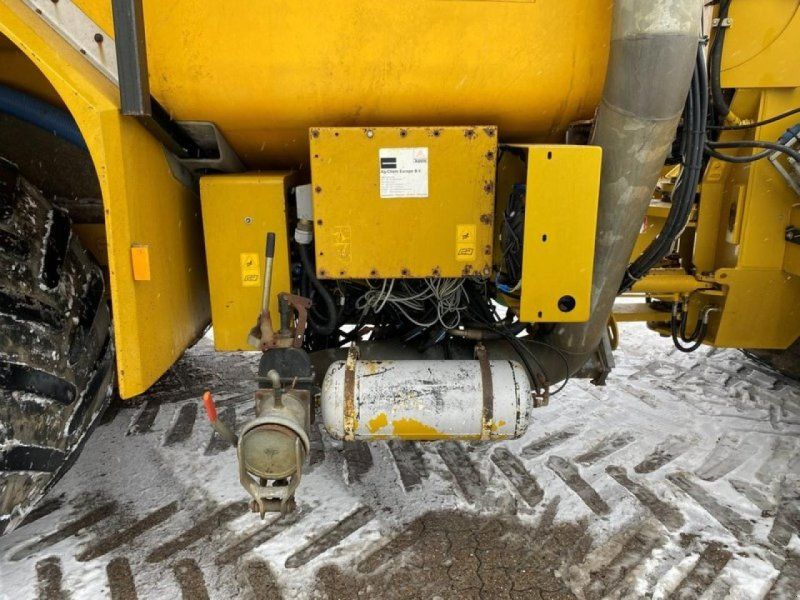 TERRA GATOR 2104 MIT BOMECH