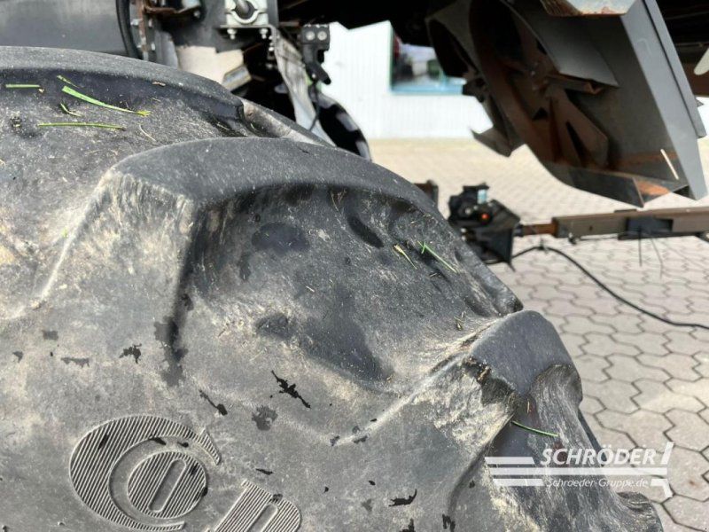 Massey Ferguson BETA 7370 + SCHNEIDWERK 6,80M