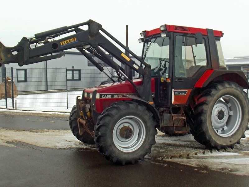 Case IH 844 Frontlader+Fronthydraulik