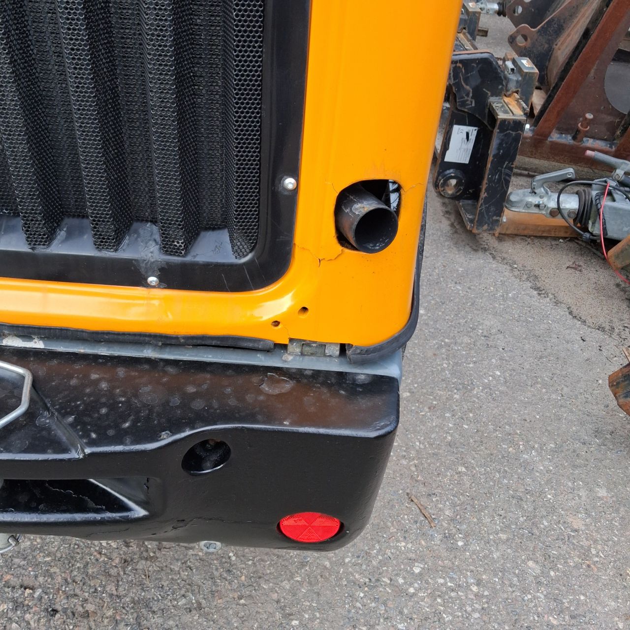 Giant 332 Minishovel.