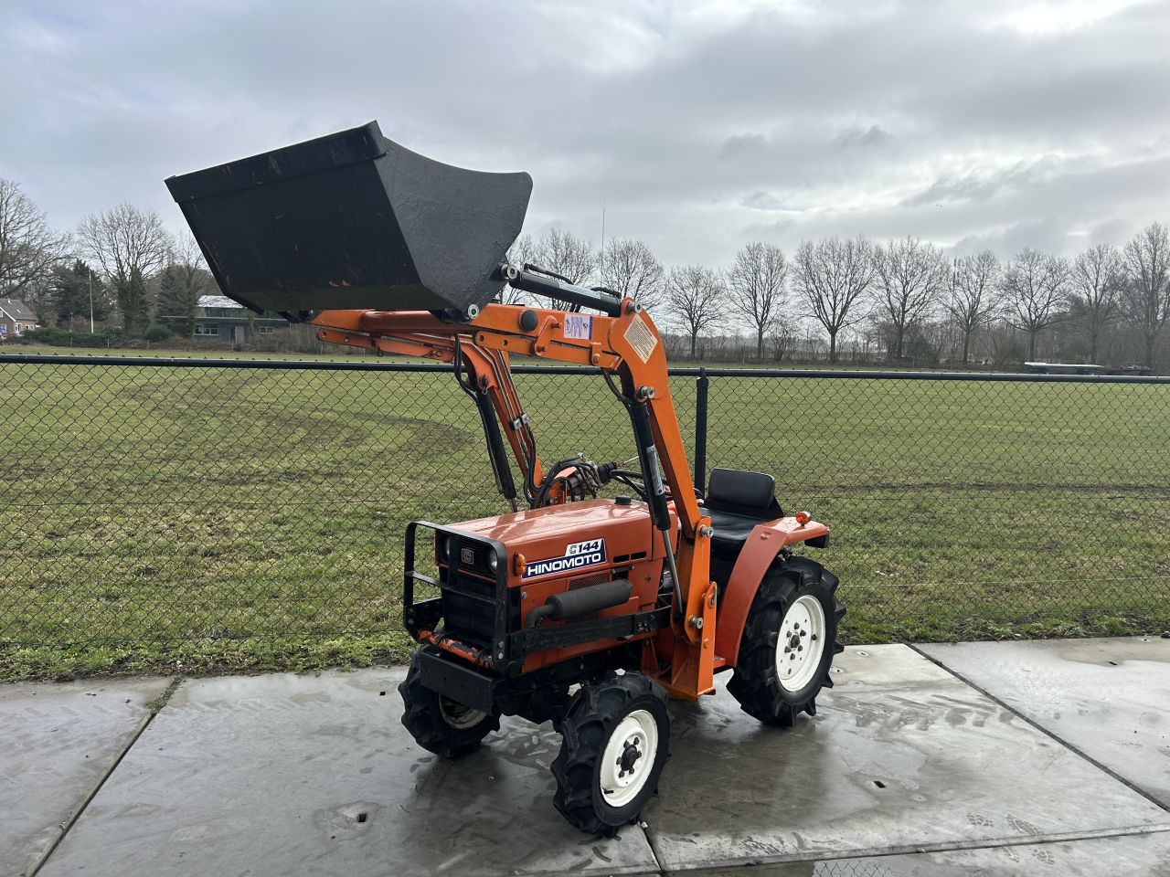 Nette hinomoto c144 minitrekker ( MARGE)