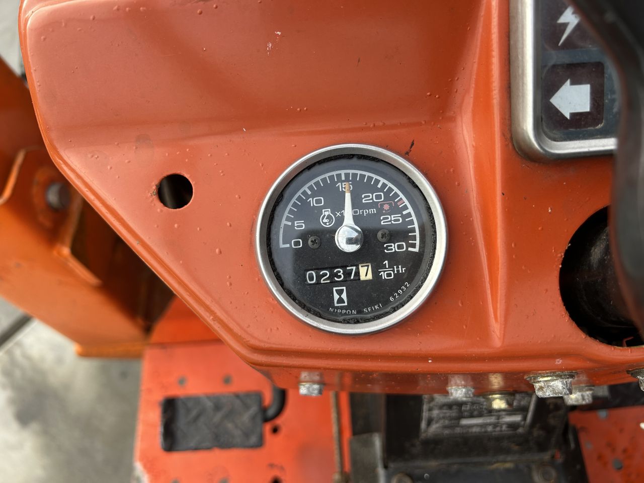 Nette hinomoto c144 minitrekker ( MARGE)