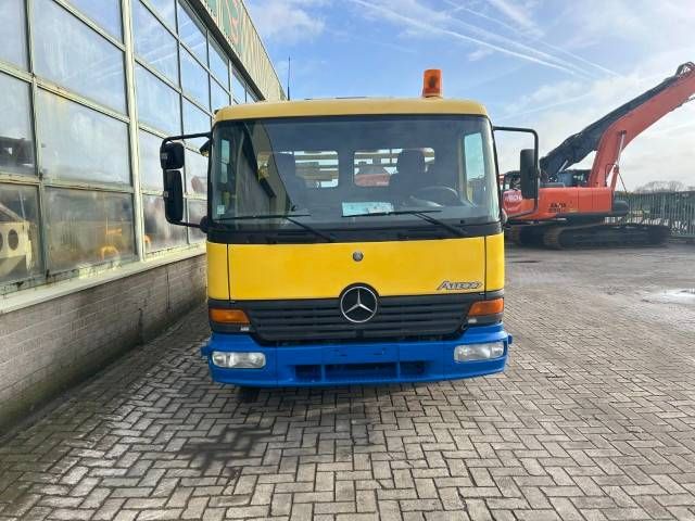 Mercedes-Benz Atego 815