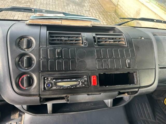 Mercedes-Benz Atego 815