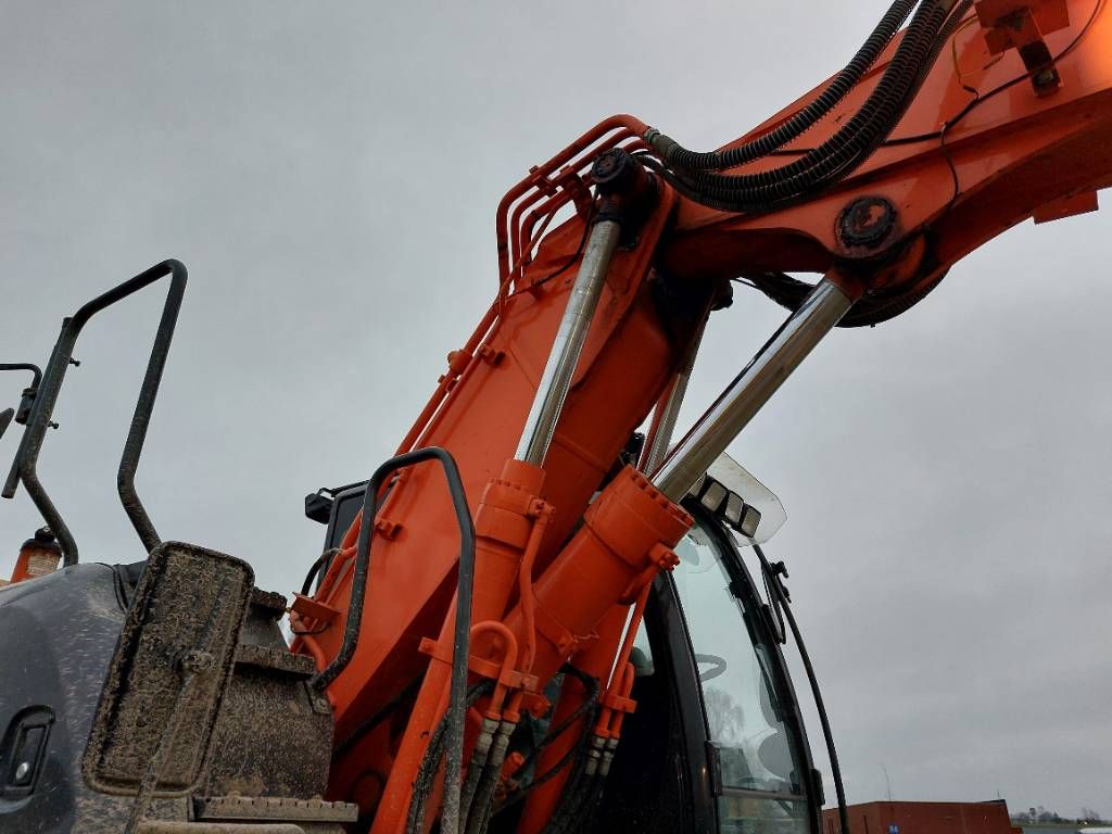 Hitachi ZX 170 W-5 B