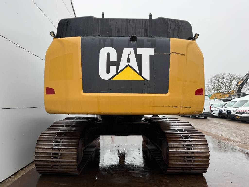 CAT 352F - Dutch Machine / Hammer Lines