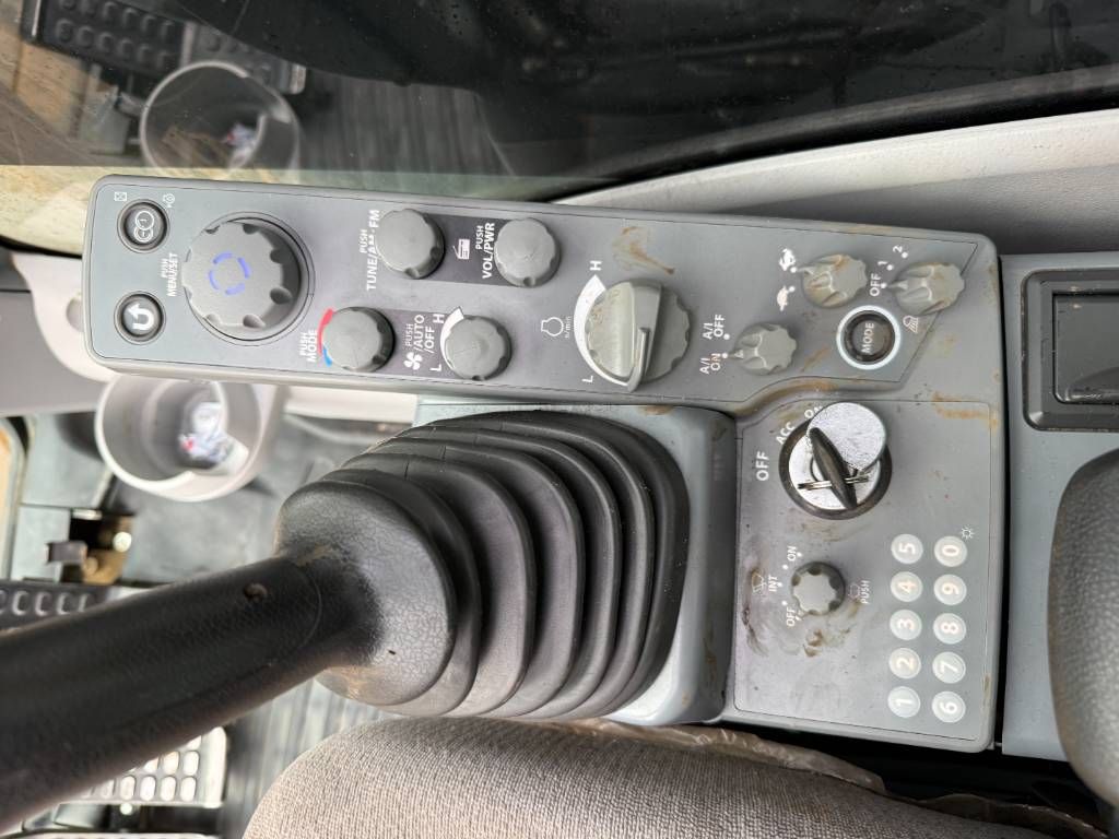 Hitachi ZX250LCN-6 - 18m / TRIMBLE GPS / German Machine