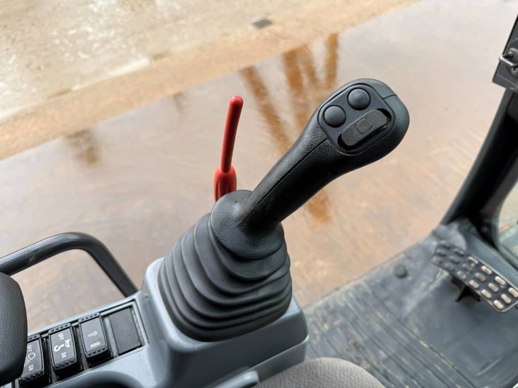 Hitachi ZX250LCN-6 - 18m / TRIMBLE GPS / German Machine