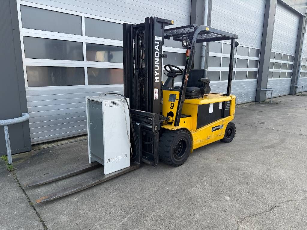 Hyundai 30BH-7 elektrische heftruck 3000kg 3ton forklift