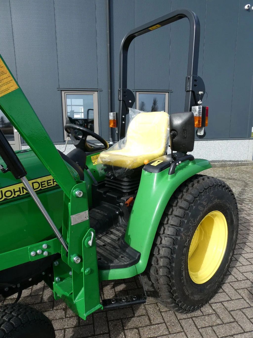 John Deere 3036E 4wd HST / 0520 Draaiuren / Voorlader