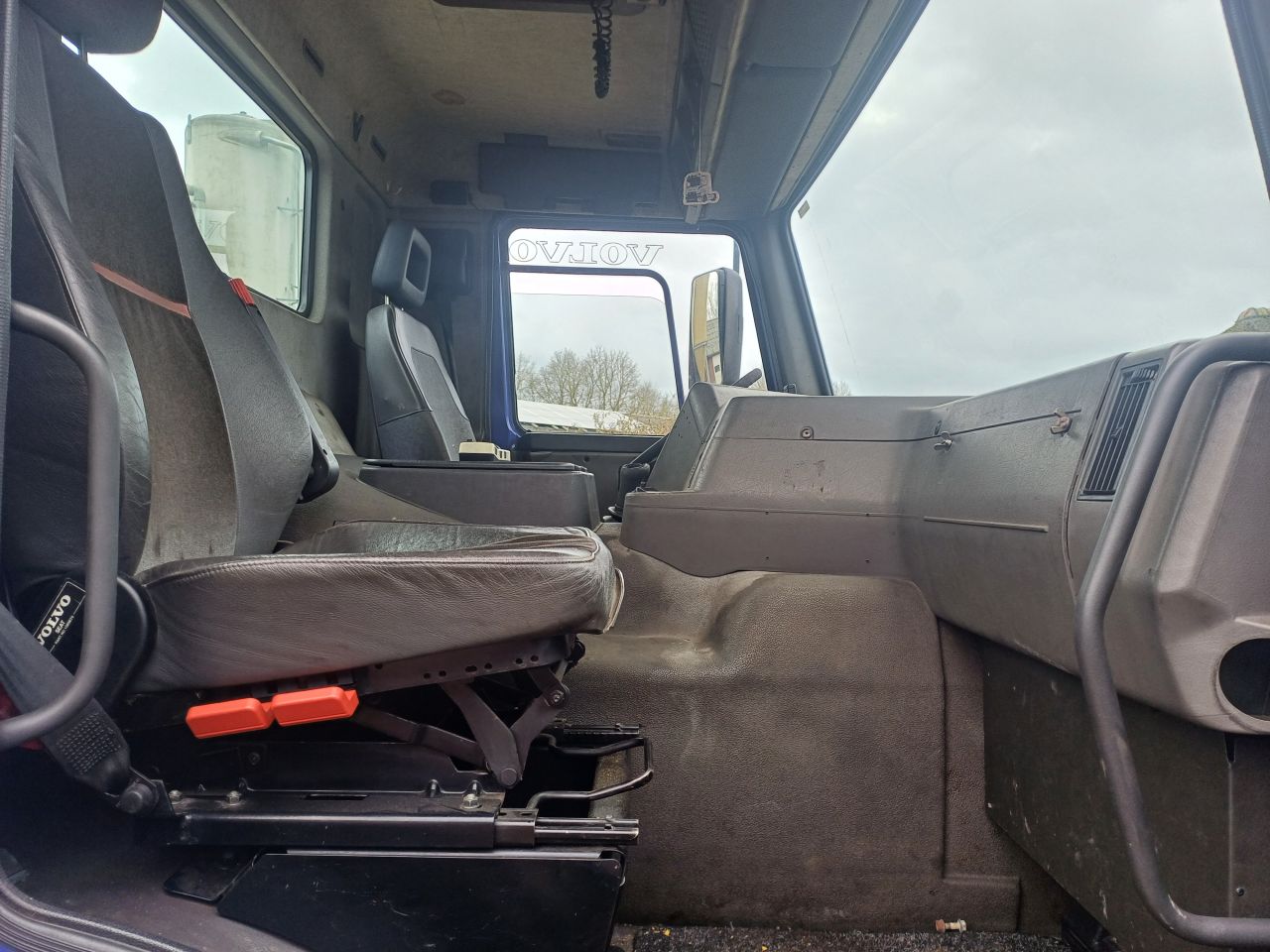 MMBS Volvo FL 7 trekker